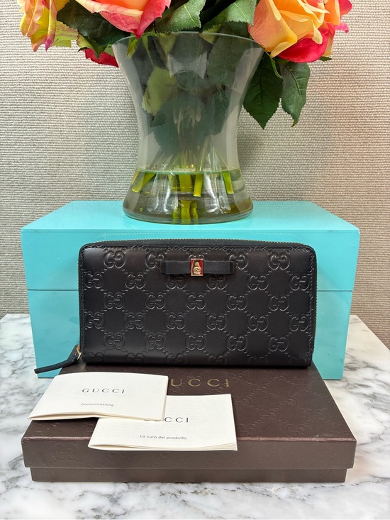 Gucci Handbags - Gucci Black Nero Guccissima GG Zip Around Leather Wallet w/ Bow Accent - NWOT